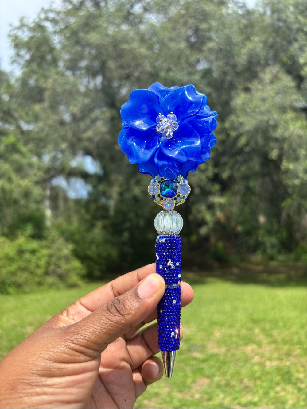 Handcrafted Royal Blue Crystal Flower Pen - Picture 2 of 2